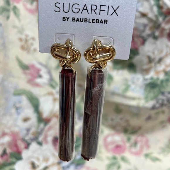 earring - Picture 7 of 7